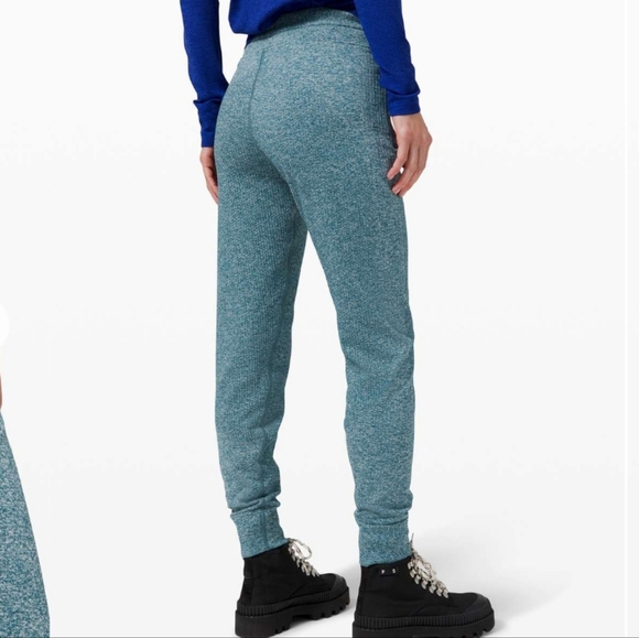 Lululemon engineered warmth jogger merino wool blend - Picture 3 of 10